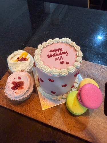 Customer photo review of aroha mini cake
