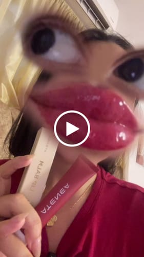 Customer video review of PEPTIDE LIP BALM
