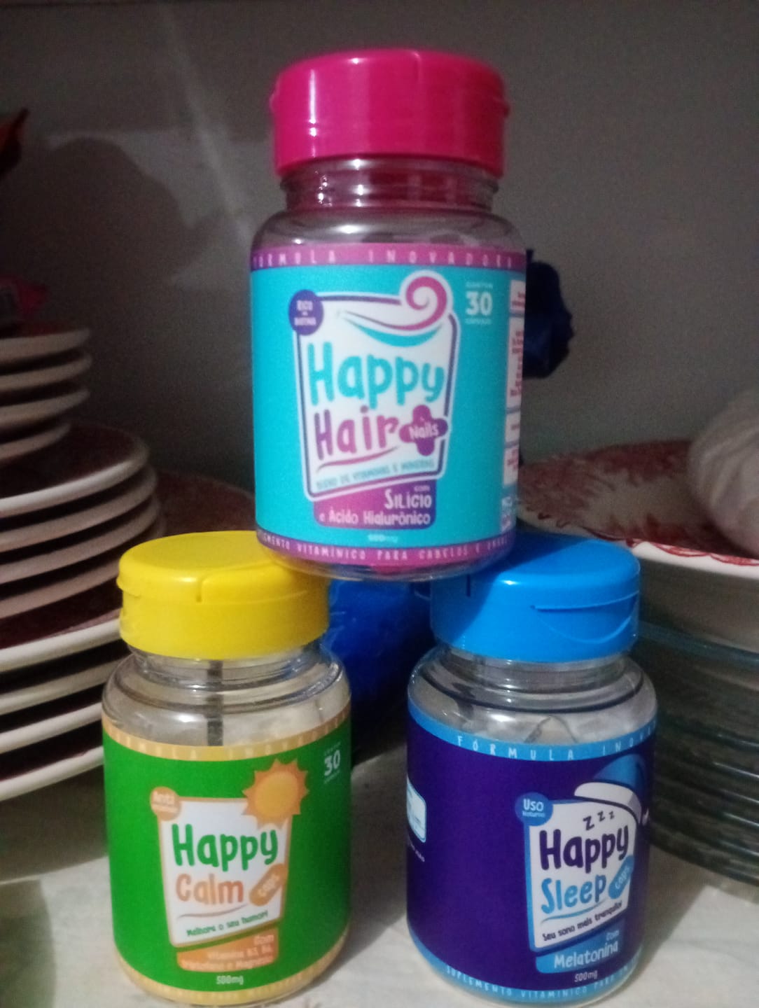Customer photo review of Happy Hair 6 Potes + 6 Potes Grátis + 1 Melatonina + 1 Colágeno + 1 Happy Calm (Total 15 Potes)