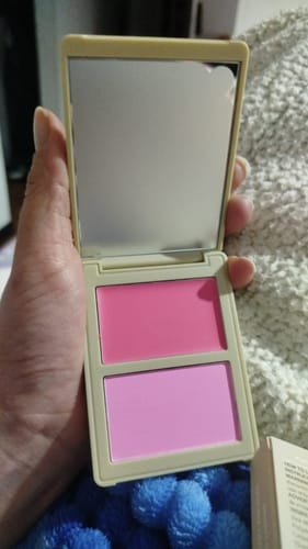 Customer photo review of RUBOR EN DÚO ALLURE CREMA Y POLVO COMPACTO