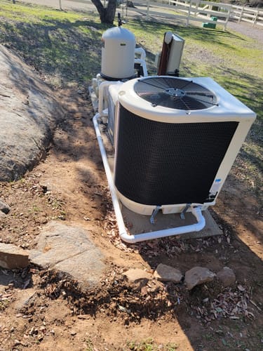 Customer photo review of ULTRA TEMP HEAT PUMP 145K BTU 40K GAL - EC-460934