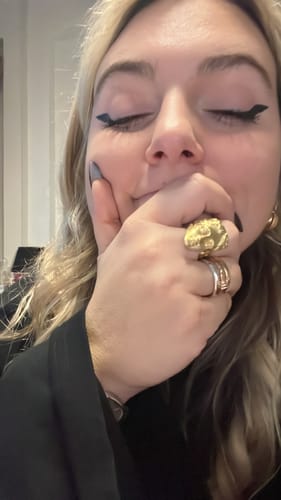 Customer photo review of Lalage adjustable ring