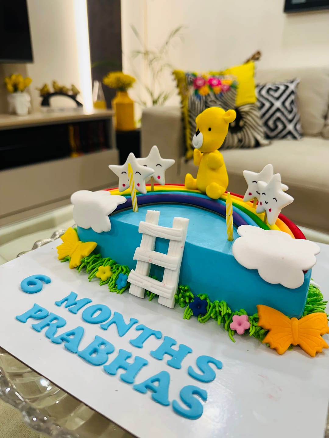 Customer photo review of Teddy Half Design Cake