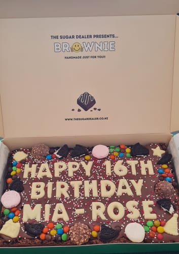 Customer photo review of Mega custom message birthday brownie