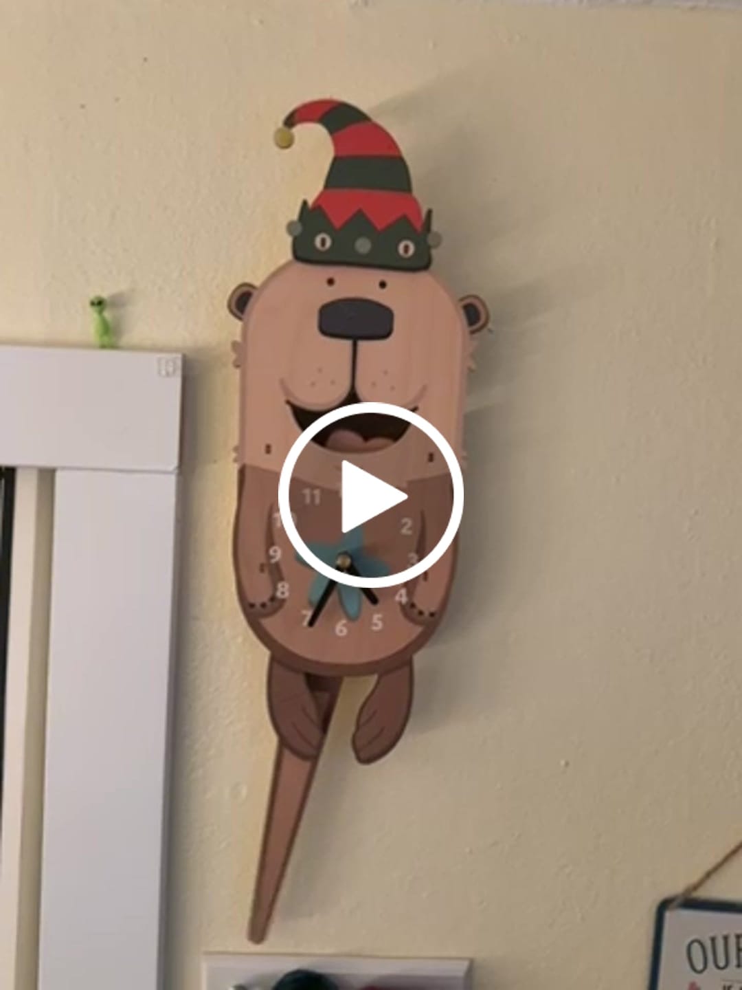 Customer video review of Lola the Otter Pendulum Clock