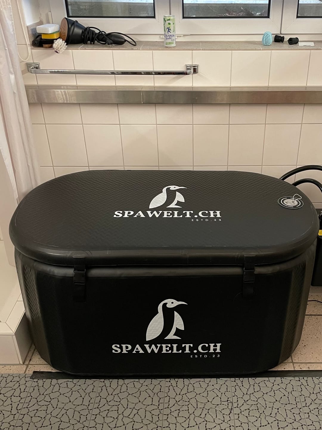 Customer photo review of Ice Tub Pro 2 – Eisbad Komplettset 280 L, Cold Plunge Outdoor, mit Kühlgerät & Zubehör