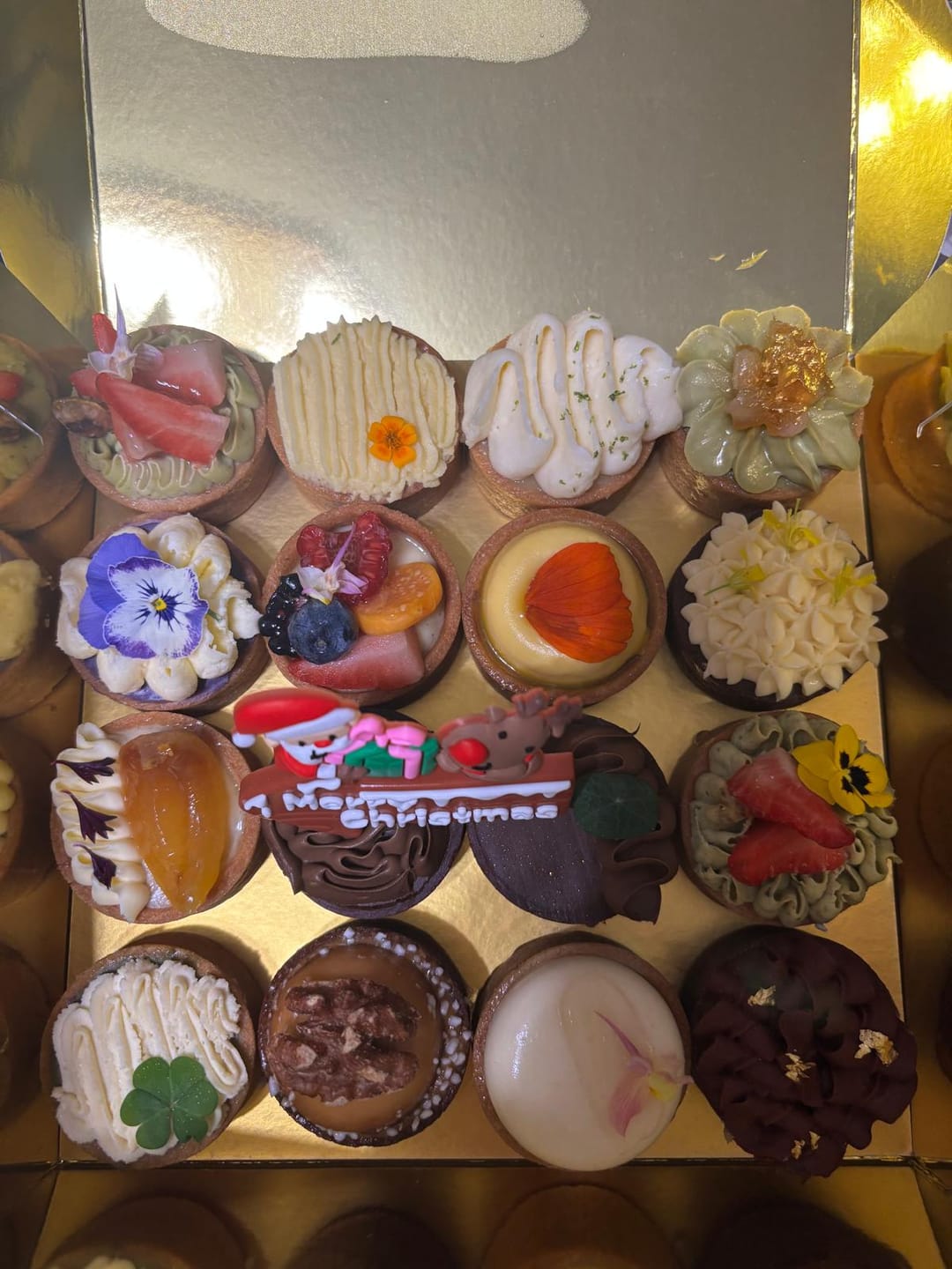 Customer photo review of Christmas Connoisseur 16pcs