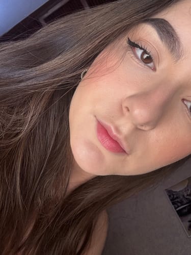 Customer photo review of BASE DE MAQUILLAJE LÍQUIDA 1ST SCENE