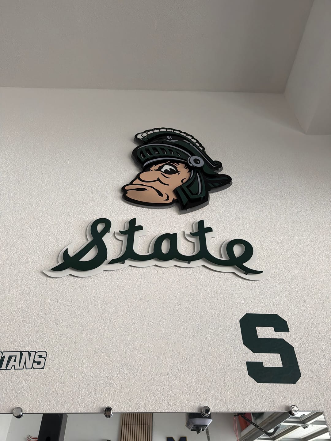 Customer photo review of Michigan State " Gruff Sparty" 3D Vintage Metal Wall Art