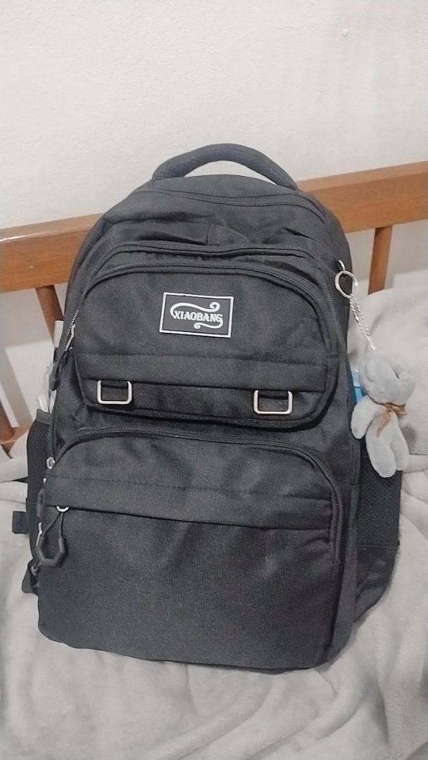 Customer photo review of Mochila Unissex Impermeável com porta-chaves Versátil