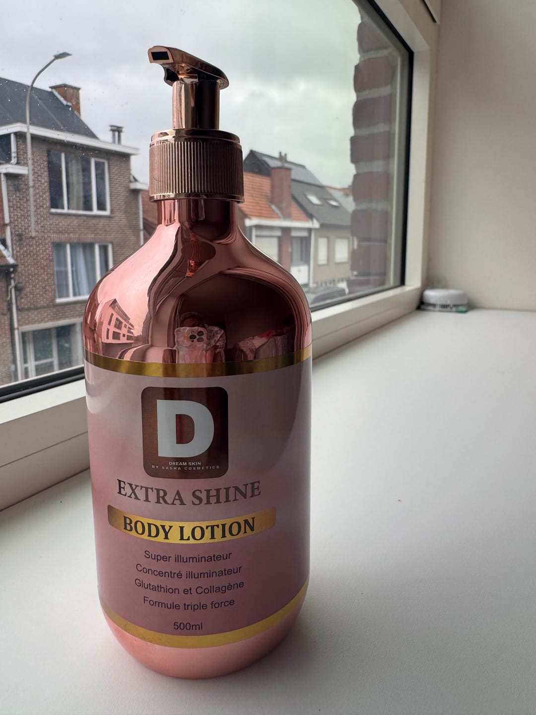 Customer photo review of LOTION POUR LE CORPS - EXTRA SHINE