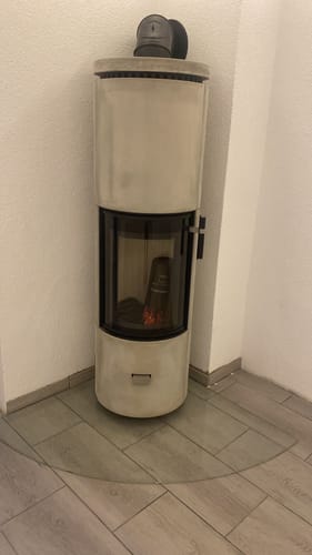 Customer photo review of Glasplatte Kamin, Funkenschutzplatte Glas für Kaminofen - Viertelkreis