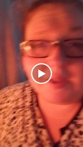 Customer video review of Natural Pink Himalayan Salt Lamp 9-11 Lbs