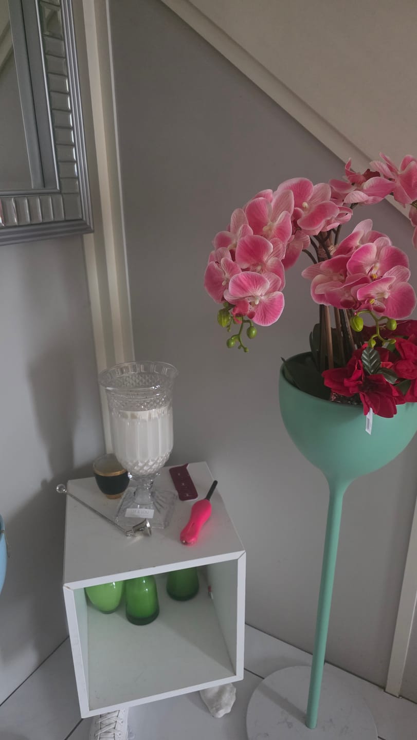 Customer photo review of Coconut & Lime (Coconut Milk | Tahitian Lime | Vanilla) - Crystal Vase Candle | 200hr Burn