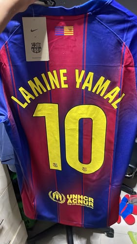 Customer photo review of Barcelona Local 25/26