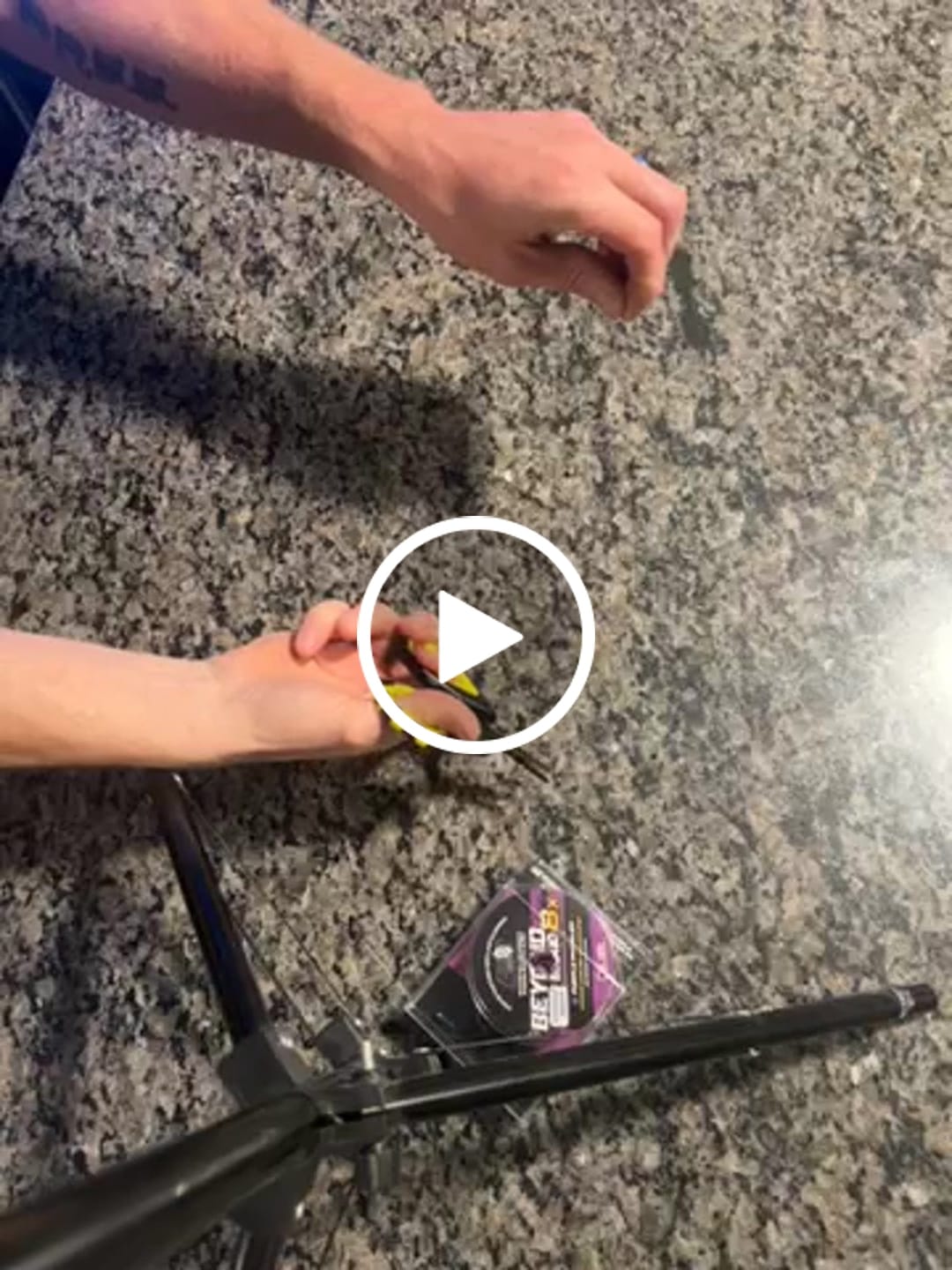 Customer video review of Mini Scissors for Cutting Braided Fishing Line