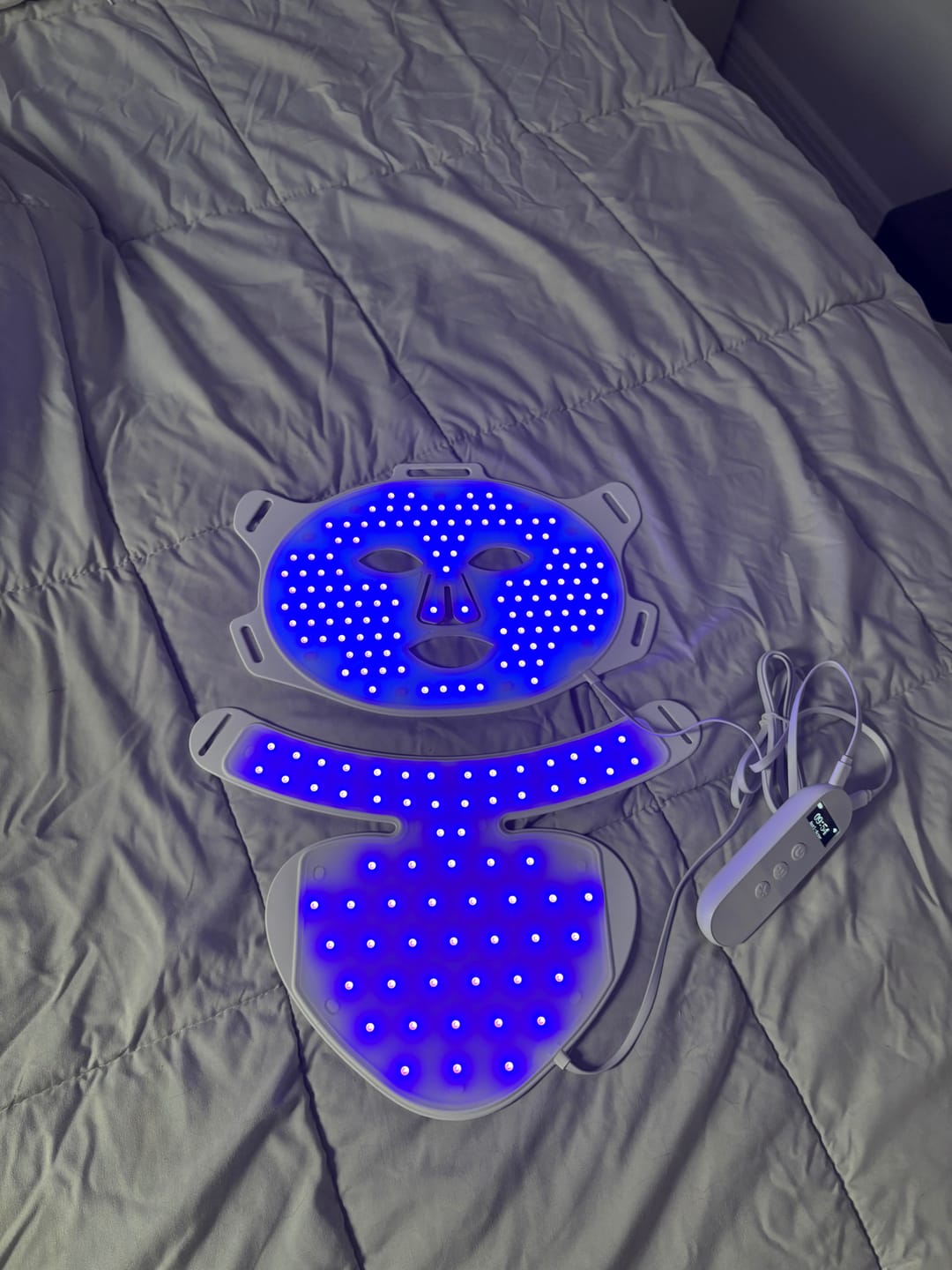 Customer photo review of Elite Red Light Therapy Face Mask