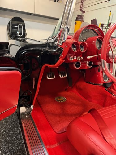 Customer photo review of GM Black WA8555 / 41-8555 | OEMatch Spray Can