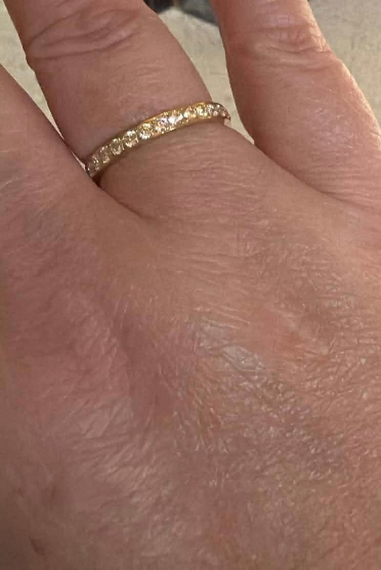 Customer photo review of Pavé Illusion Ring