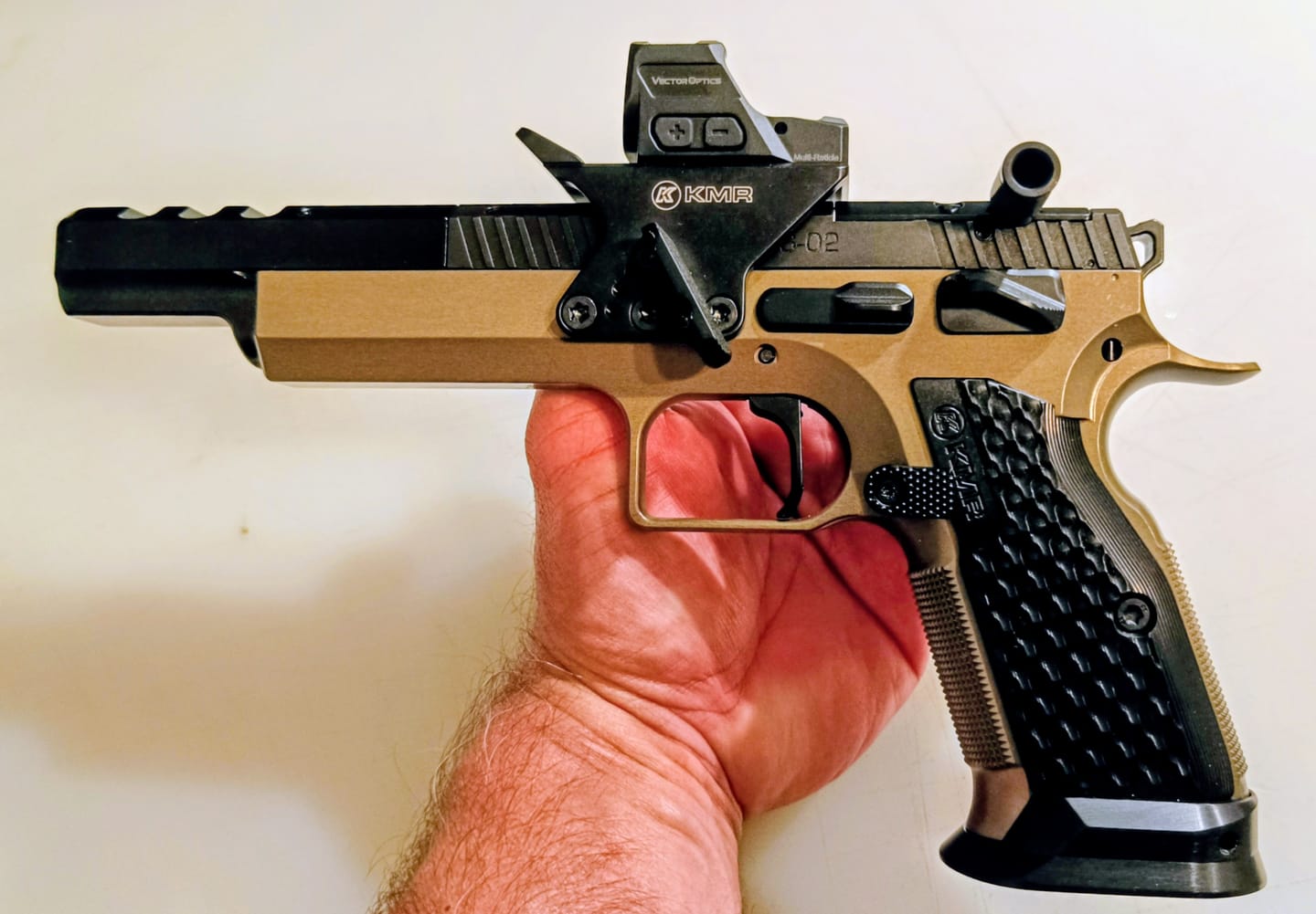 Customer photo review of Vector Optics SCRD-SM64 Frenzy-X FLEX 1x19x26 MRS GenII Solar Power Multi-Reticle