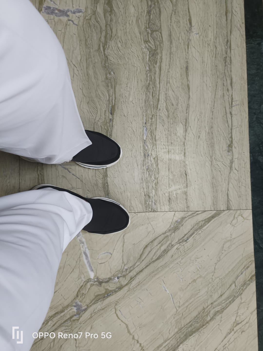 Customer photo review of Bacca Bucci Men's Comfortable Lightweight Walking Shoes