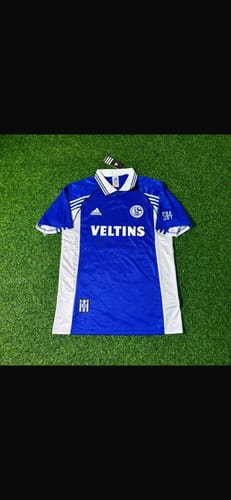 Customer photo review of FC Schalke 04 1998/99 Blaues Heimtrikot Fußball Retro Trikot