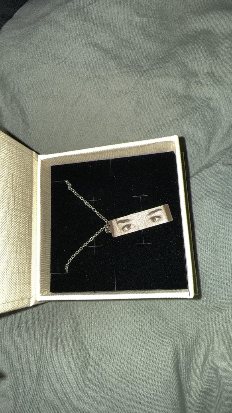 Customer photo review of Halskette mit Anhänger - Augen