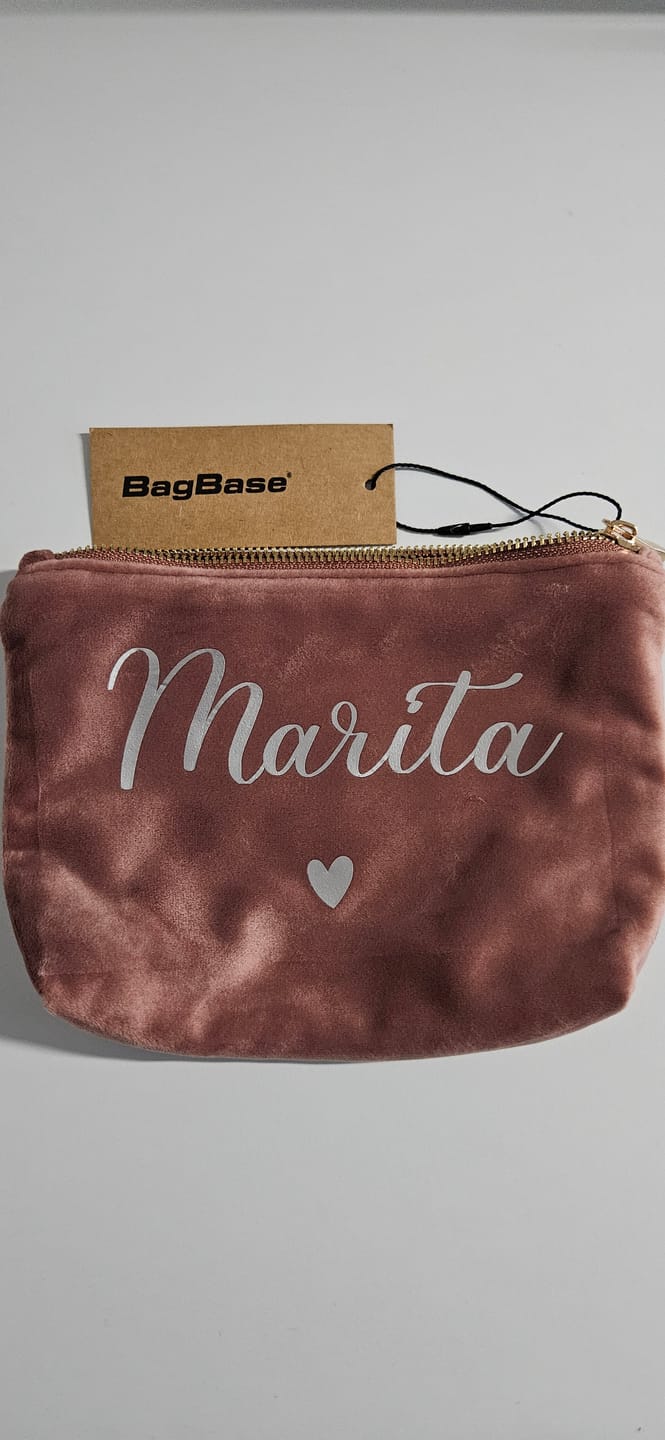 Customer photo review of Meine Kosmetiktasche - Personalisierte Samt Kosmetiktasche für MakeUp und Kosmetika mit Namen