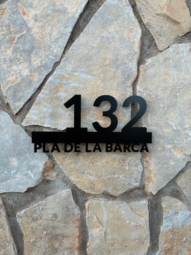 Customer photo review of Numero civico e testo sagomato modello Line 02 Alluminio