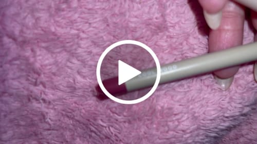 Customer video review of LÁPIZ DELINEADOR COLOR PENCIL