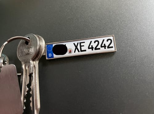 Customer photo review of Kennzeichen Schlüsselanhänger Mini Nummernschild Metall