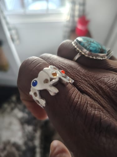 Customer photo review of Cycle Glass Heart Ring