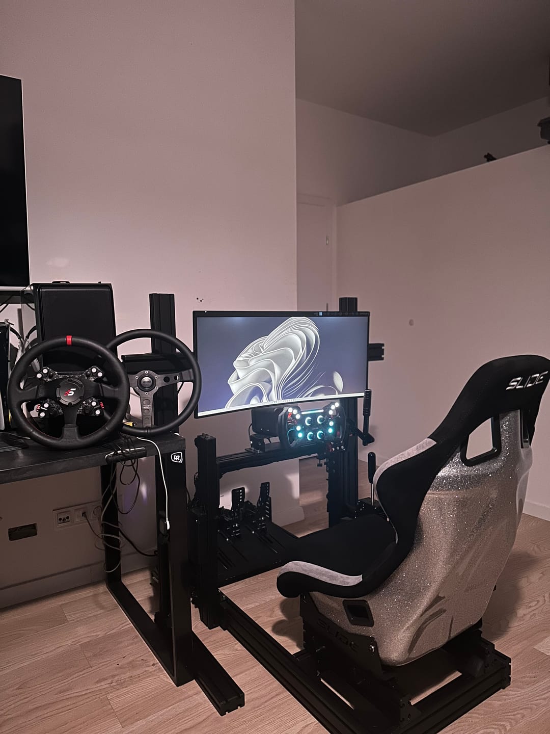 Customer photo review of Simulator Monitor Stand