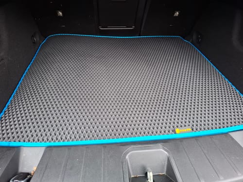 Customer photo review of Kofferraumwanne nach Maß