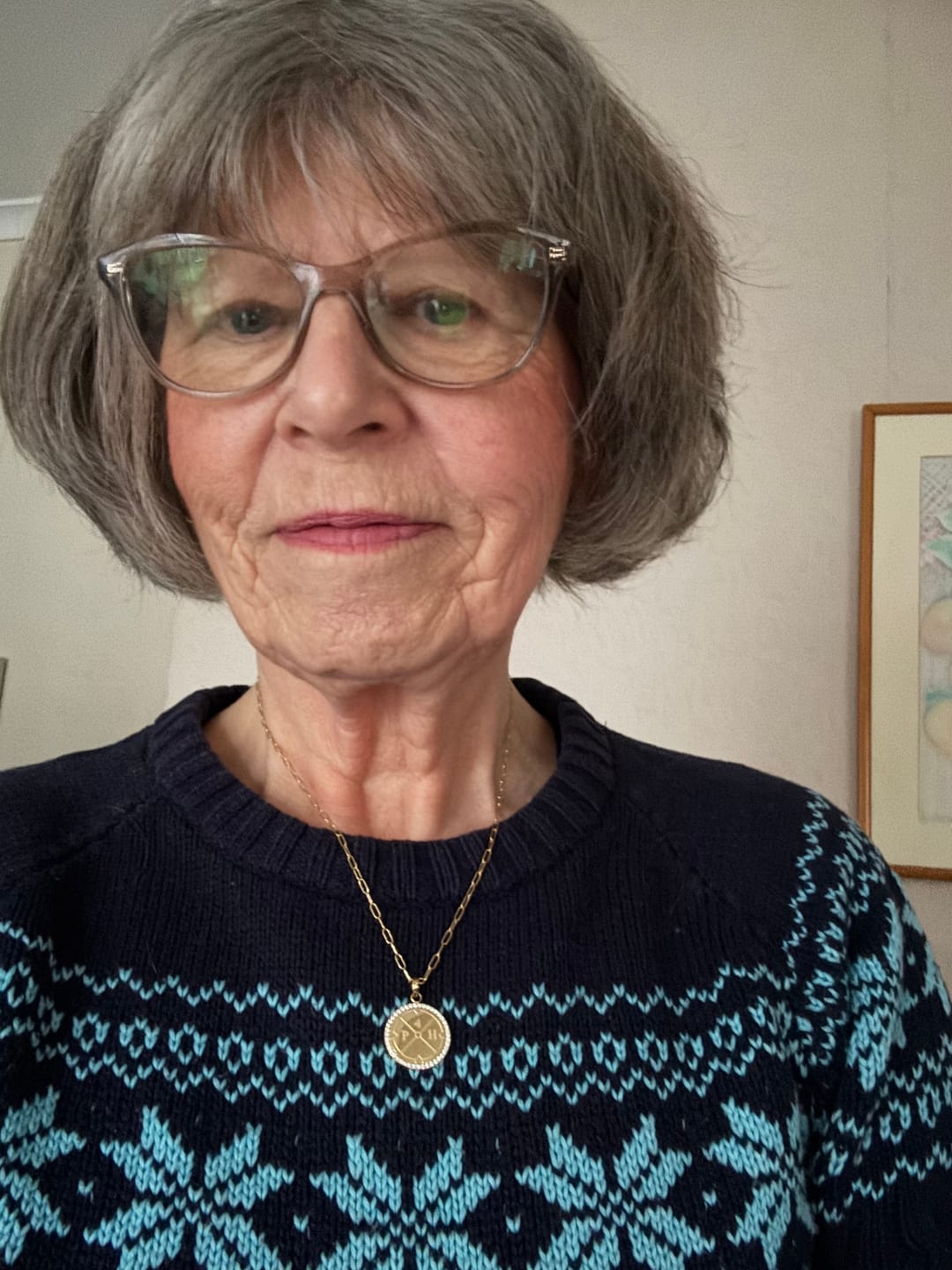 Customer photo review of Engravable Compass With Stones