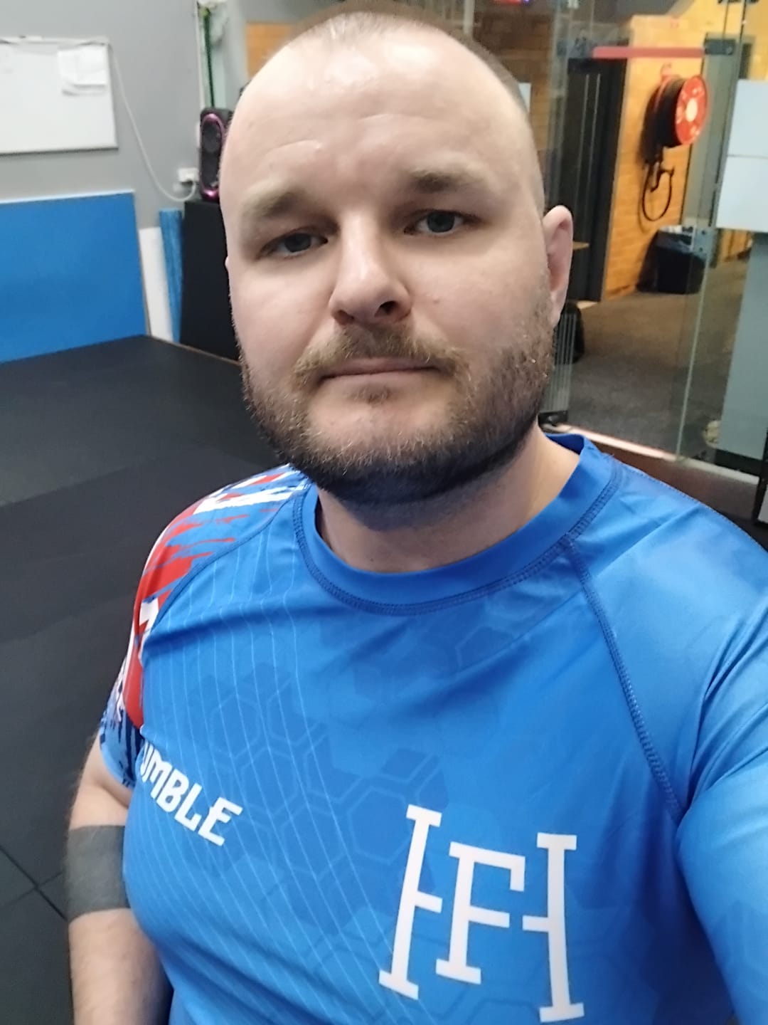 Customer photo review of AUS Rash guard
