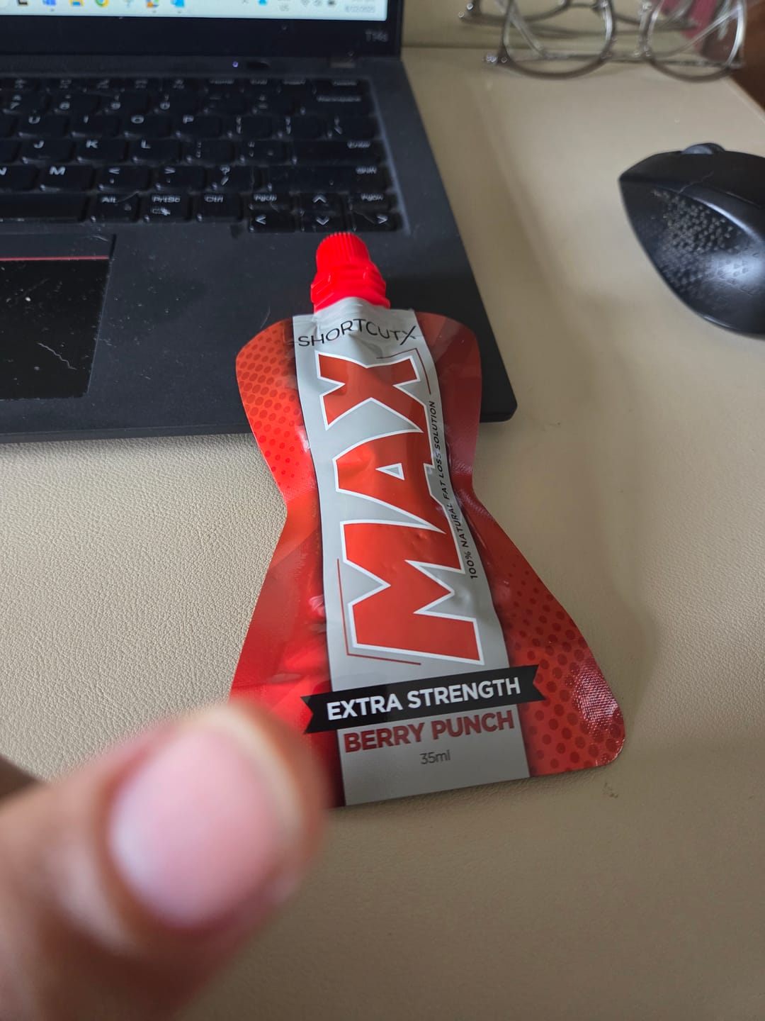 Customer photo review of Shortcutx Max Fat Burner Berry Punch