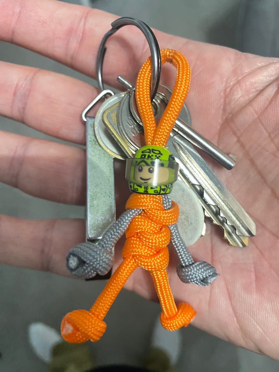 Customer photo review of Limited Edition 2025 Lando Norris Racing Paracord Buddy Keychain