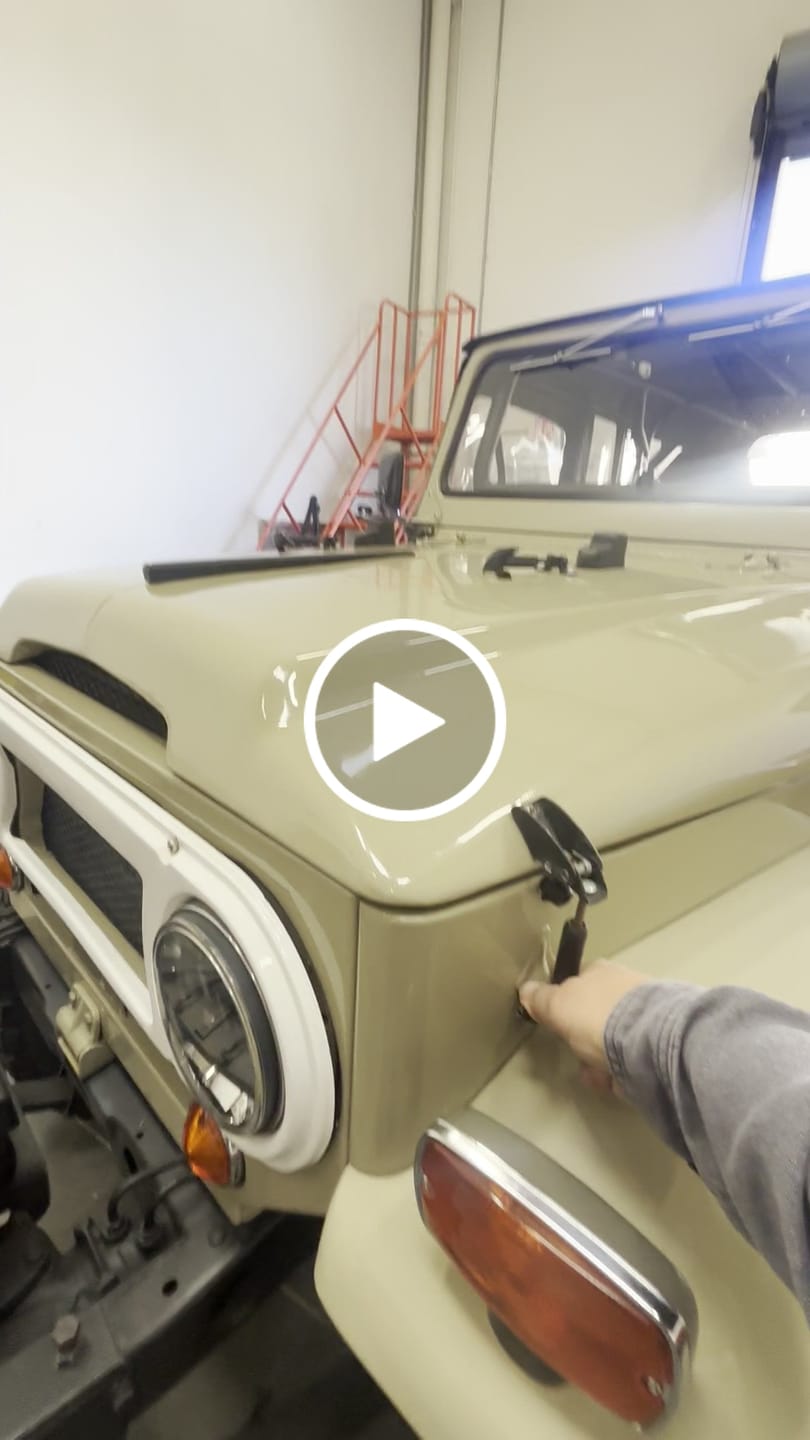 Customer video review of Toyota FJ40 FJ45 Land Cruiser Front EZ Lift Hood Struts