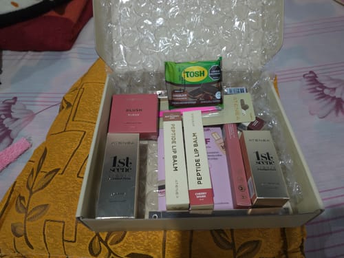 Customer photo review of BASE DE MAQUILLAJE LÍQUIDA 1ST SCENE