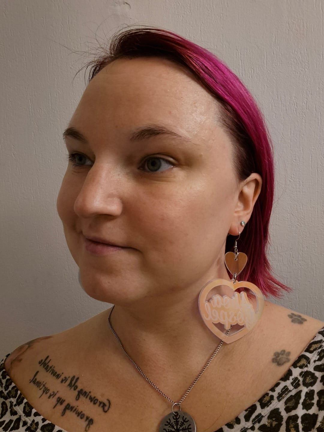 Customer photo review of Sydän korvikset omalla tekstillä