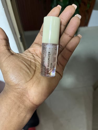 Customer photo review of LIP MAXIMIZER SERUM HIDRATANTE