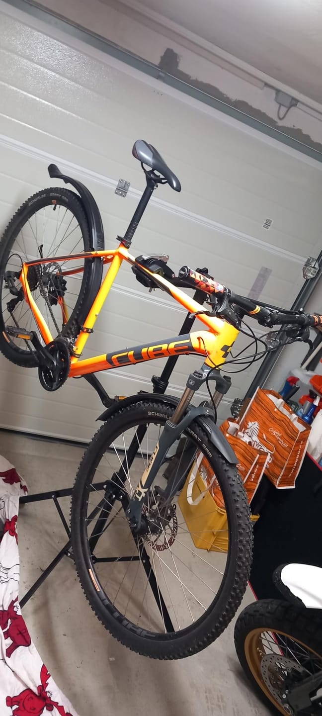 Customer photo review of Fahrrad Montageständer 30 kg