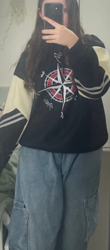 Customer photo review of KPOP Logo Long-sleeved Color Block Hoodie