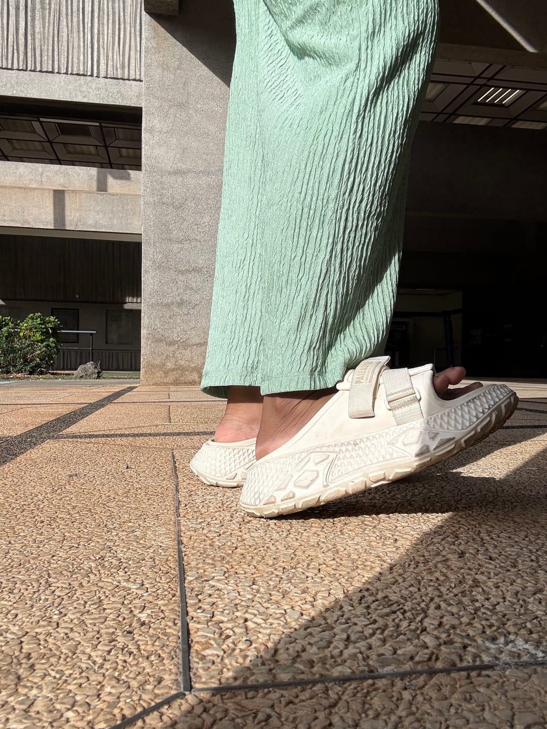 Customer photo review of 74480-180-M | OFFBOUND SLIDE | CREAM WHITE