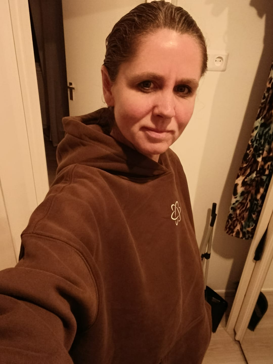 Customer photo review of Hoodie Bruin