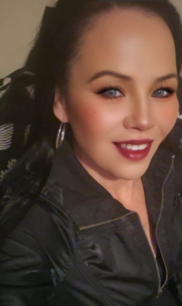 Customer photo review of Vega Bright Forest Green Prescription Colored Contact Lenses