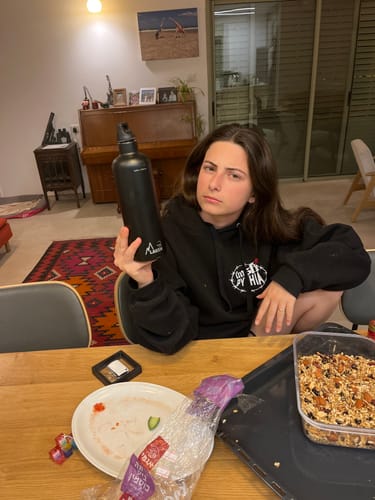 Customer photo review of בקבוק שתיה לאקן שומר קור 24 שעות תרמו פוטורה - 750 מ"ל