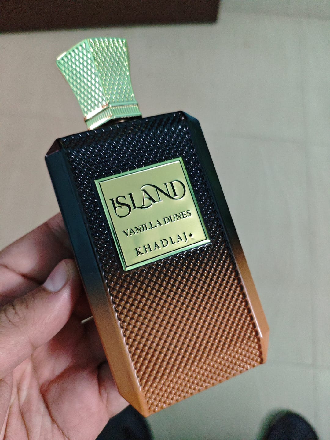 Customer photo review of Khadlaj Island Vanilla Dunes Extrait De Parfum For Unisex