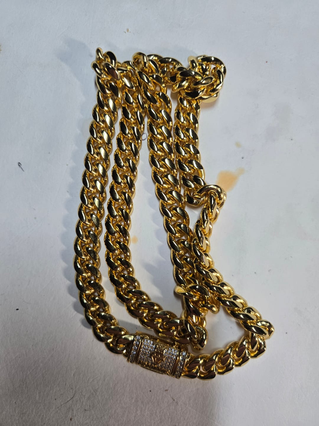 Customer photo review of 10mm Cuban Moissanite Clasp Chain - 18K Vermeil - D Colour - VVS1